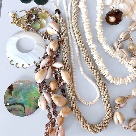 Seashell Craft Jewelry Lot - Picture 5 of 5